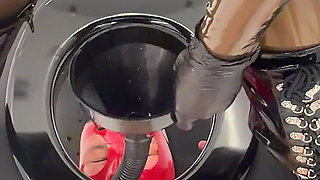 Slave Is Used as a Toilet and Cumdump