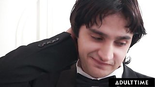 Pornstar dirt with vivid Danny Mountain from Adult Time