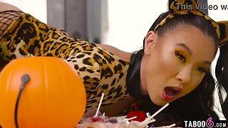 Asian Teen Kimmy Kimm Offers Naughty Treat to Older Gentleman