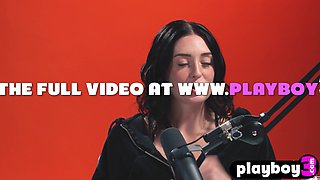 Ample bra-stuffers Charlotte Sins super hot finger-banging