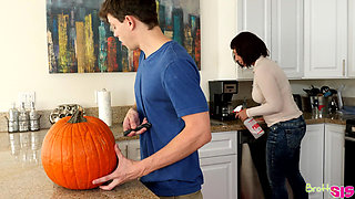 Pumpkin Fuck - S3e11