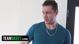 Teamskeet classics - nasty stepbro caught his horny stepsis fingering and helped her jizz