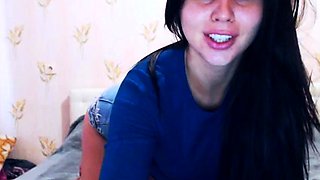 Brunette Solo Webcam Masturbation