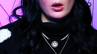 Charlotte Sins: Swallowing, Sex Parties, and the Gray Areas of Ethicaljournalism