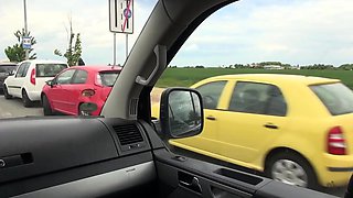 Curvy Simony Diamond Enters Breed Bus