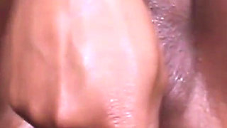 Ebony Milf make her pussy super wet on tredmill