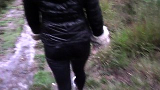 Latex ass plugging fetish with horny brunette