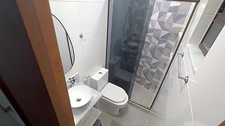 Chubby latina brunette enjoys her vacation with her bf and has sex with him in the hotel room