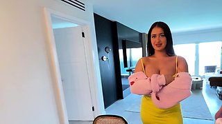 Oiled Tits and Ass Latina Nia Bleu Gets Cheeks Clapped by