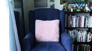 Brunette Couch Webcam Solo Fun Masturbating