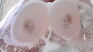 Awesome Big Boobs Blonde Masturbates In The Shower