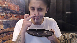Chunky chewing snot dinner served