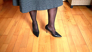 High Heels on Wooden Floor - Sharp Heel Clicks & Slow Walking Asmr