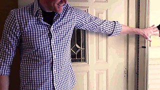 Doctor tells nurse to fuck twink