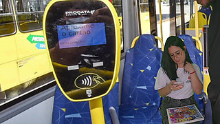 Female Student Can't Resist the Cock She Saw on the Bus
