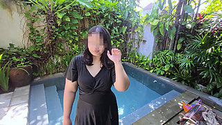 Unexpected Summer Vacation with My Stepmother on Bali - Minokiiko