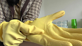 At Easter, the Sperm Will Be Pumped Out! Even with Milking Gloves if Necessary! Lady Victoria Valente