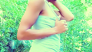 Hottie Wyld Yasmin Gorgeous Exhibitionist Likes to Always Flash Her Pussy and Ass in Public