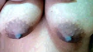 Filipina MILF on Webcam