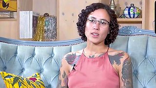 Amateur tatted doll plays with her vibrator