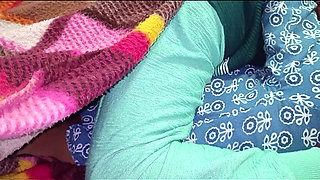 Desi Girl 1st Time Fucked at BF's House in Clear Hindi Audio Full Viral Video