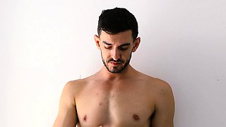 Pocket-sized 5 feet twink vs 2m tall GIANT!
