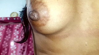 Girlfriend Ko boyfriend ne chodayi kar kar Roladiya.indian hard fuking