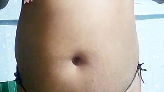 Mamoni bhabi so sexy masterbate in mini vibretor mechine in village home so sexy and so hot you most watche and feel it