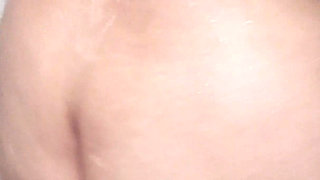 Quick Shower Show Cummy Bear