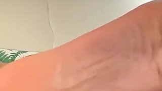 Live Cam: Oiled and Wrinkled Soles
