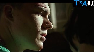 Heather Mccomb Bum, Undergarments Episode in Battle Welts