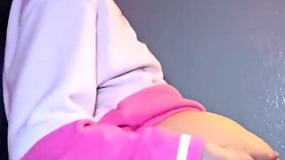 Cute amateur webcam teen girl toying pussy on webcam