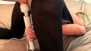 Watch this sexy fetish hoe anally toy and fist in solo