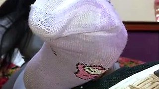 DisPretty - Smell My Dirty And Stinky Feet