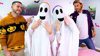 Stunning Selina Bentz and Juniper Ren - young (18+) movie - Daughter Swap