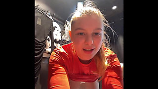 Extreme Squirting and Fucking in the Locker Room