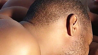 Tinder with a Huge Ass and Takes a BBC Until Cum Inside.