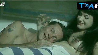 Nancy De Lucia Orbs Gig in Dark Sways