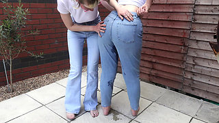 Lesbian Kissing & Jeans Wetting W Rosa & Carrie