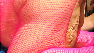 Pretty in Pink Fucking Machine Making Her 07ssy Stink