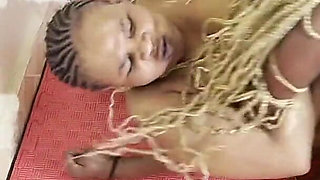Ghetto Fights 45: Nicca Vs Triza Naked Barefist Mma Catfight