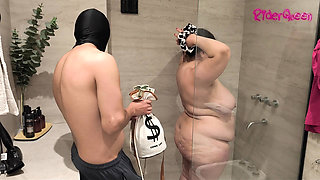 Thiefs Fucking at Piaceri 15 MILF Shower Surprise Bonus