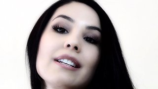 Blonde babe britney braces solo dildo masturbation