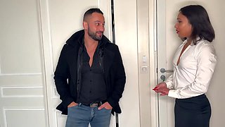 Tiny, 20, shameless soap saleswoman! - Jacquie et Michel TV