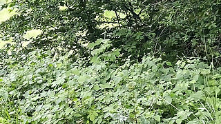 BBW Girl Give Perfect Sloppy Handjob in a Park - Risky and Sloppy