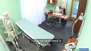 Fake doctor with a big penis rammed a flexible girlfriend Chelsy Sun