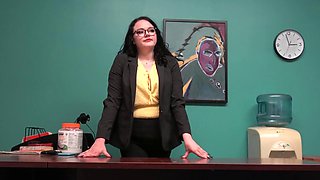 Bossy Ravina Featuring Ravina Snow