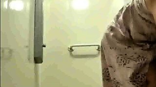 My showering stepsister 22yo (voyeur)