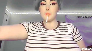 Flashing You While I Smoke