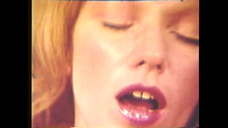 Andrea True Masturbates with the Device